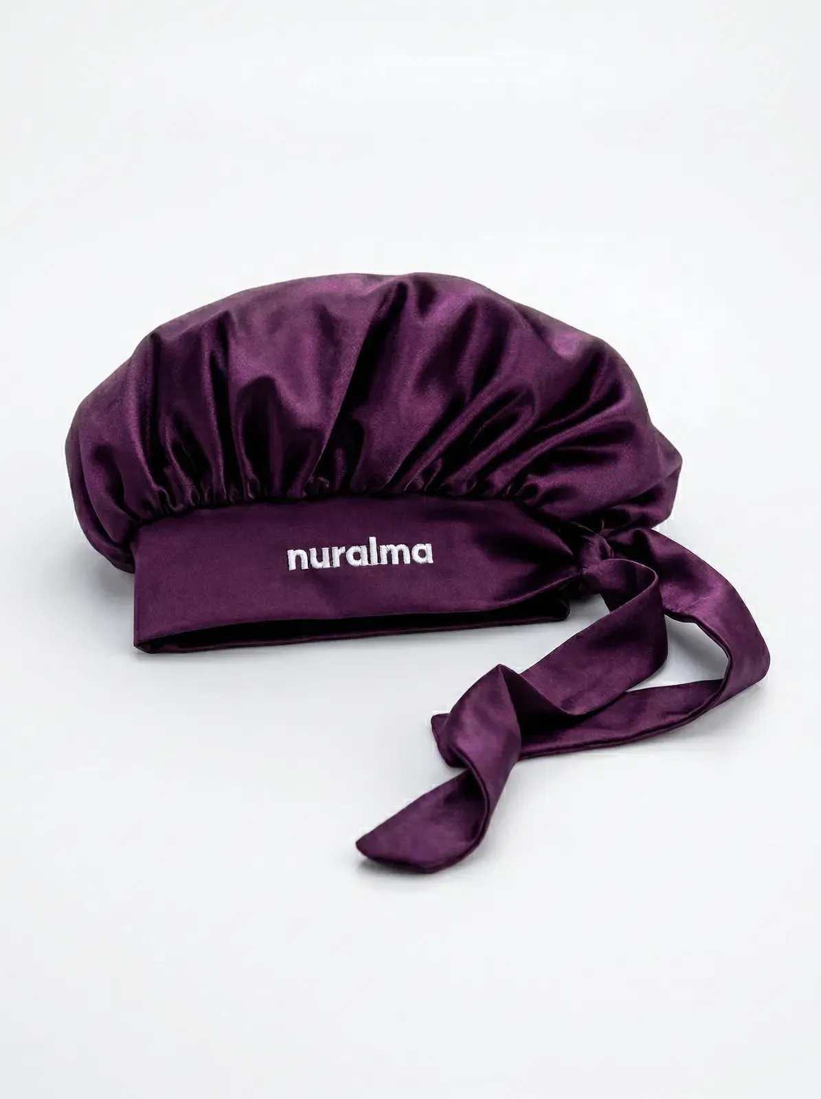 Bonnet en satin